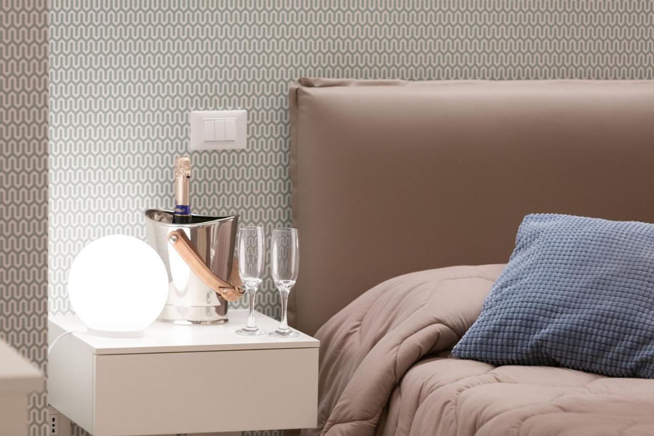 Residenza Alma Lejlighedshotel Riccione Eksteriør billede