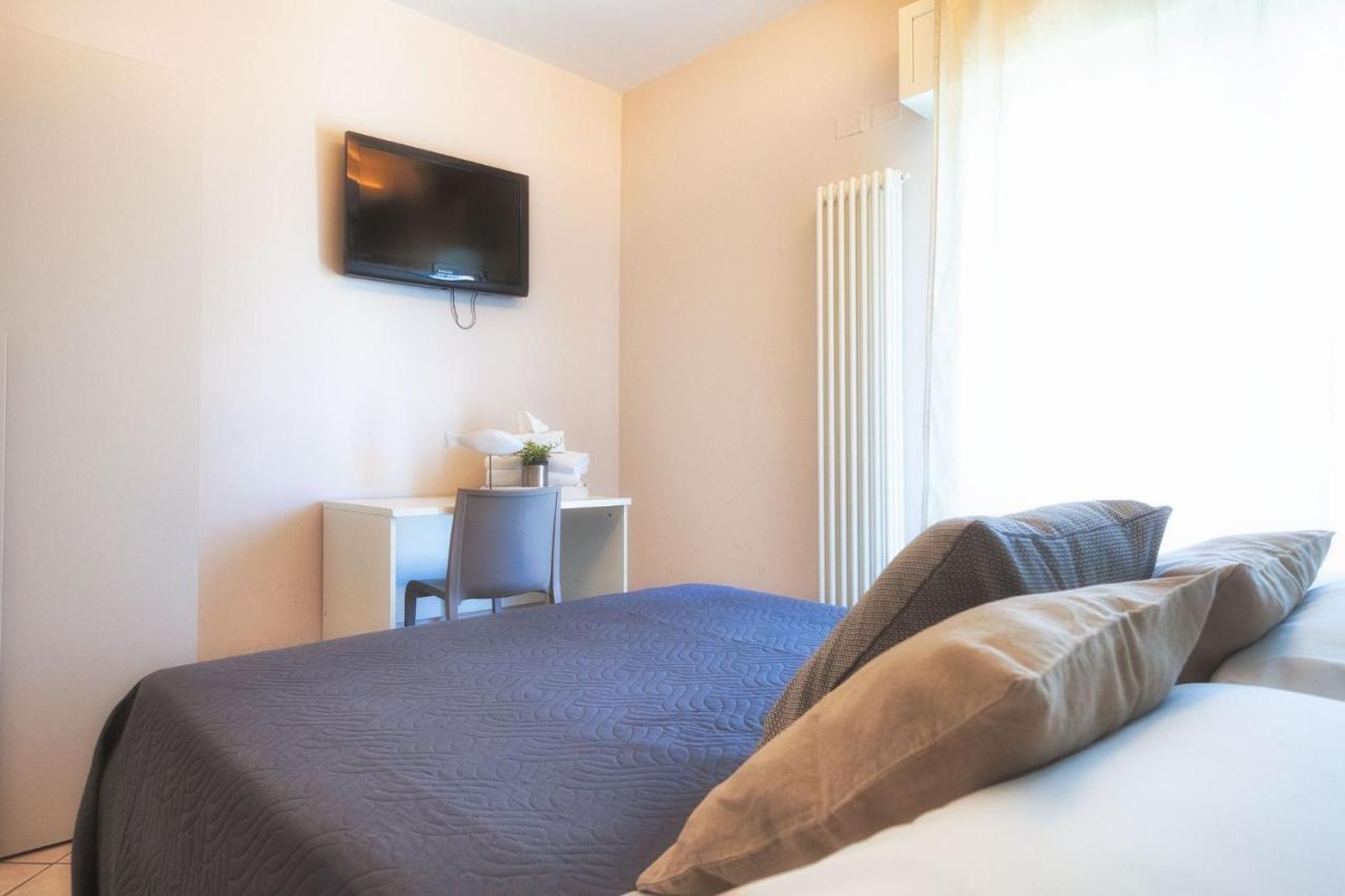 Residenza Alma Lejlighedshotel Riccione Eksteriør billede